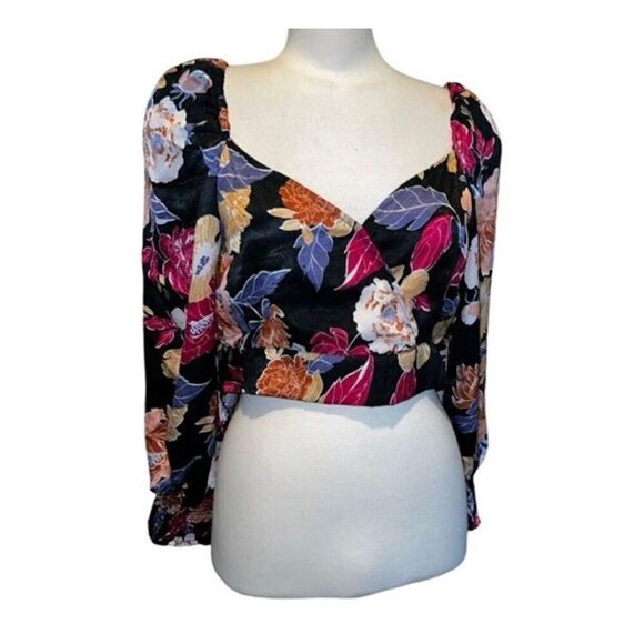 BOG BAND OF THE FREE - NWT - L Sz S “Camille “ Black Berry Crossover Crop Top - Picture 7 of 16